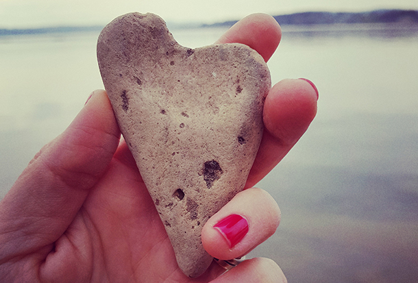 heartshaped stone in hand